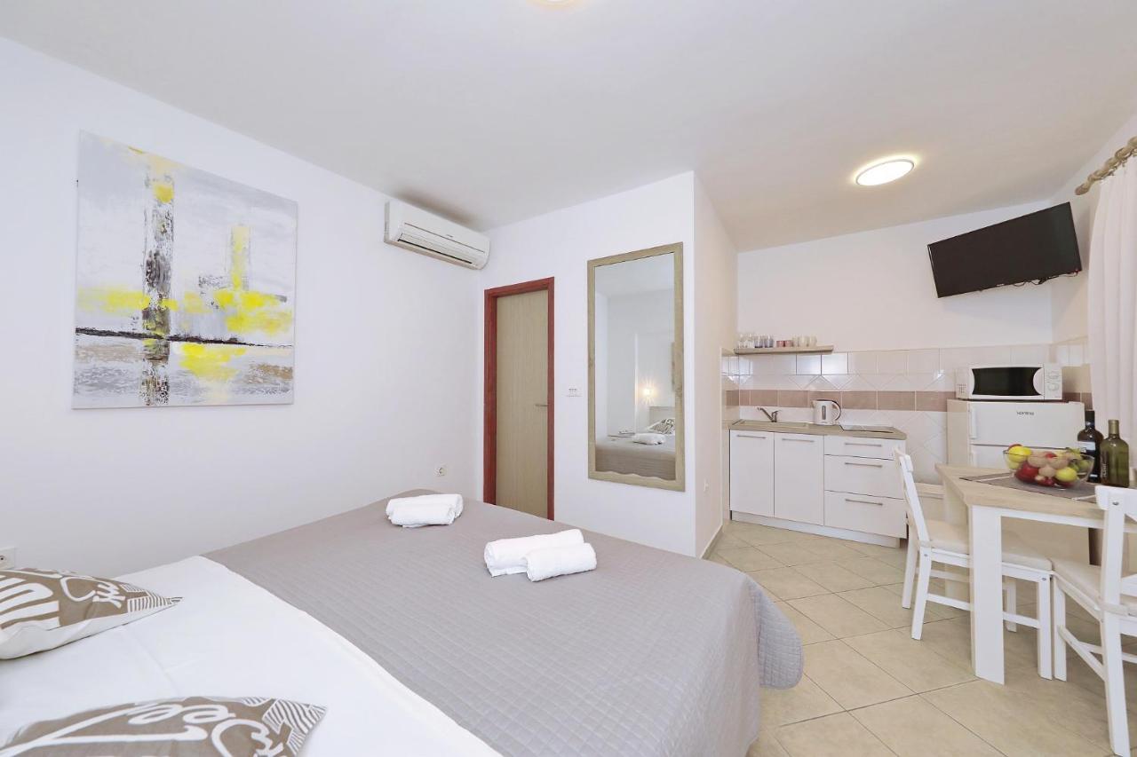 Apartmani Strpic Biograd Na Moru Eksteriør bilde