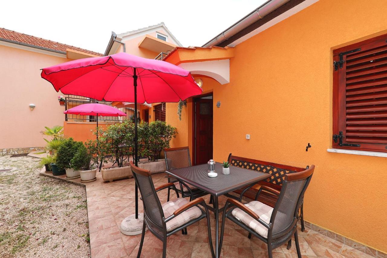 Apartmani Strpic Biograd Na Moru Eksteriør bilde