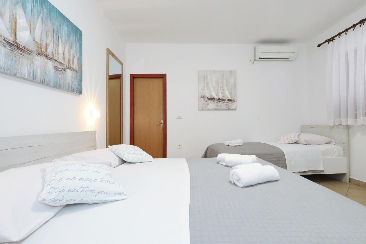 Apartmani Strpic Biograd Na Moru Eksteriør bilde