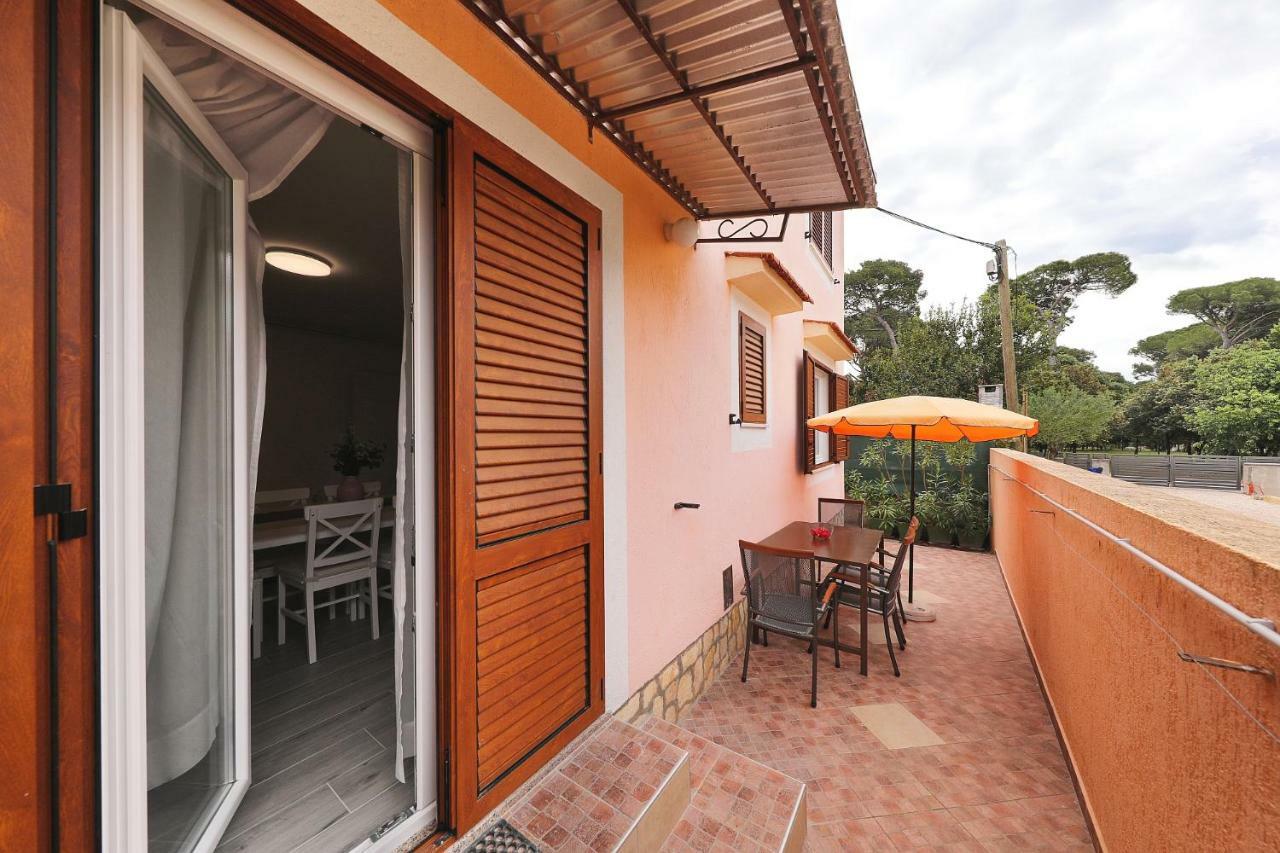 Apartmani Strpic Biograd Na Moru Eksteriør bilde